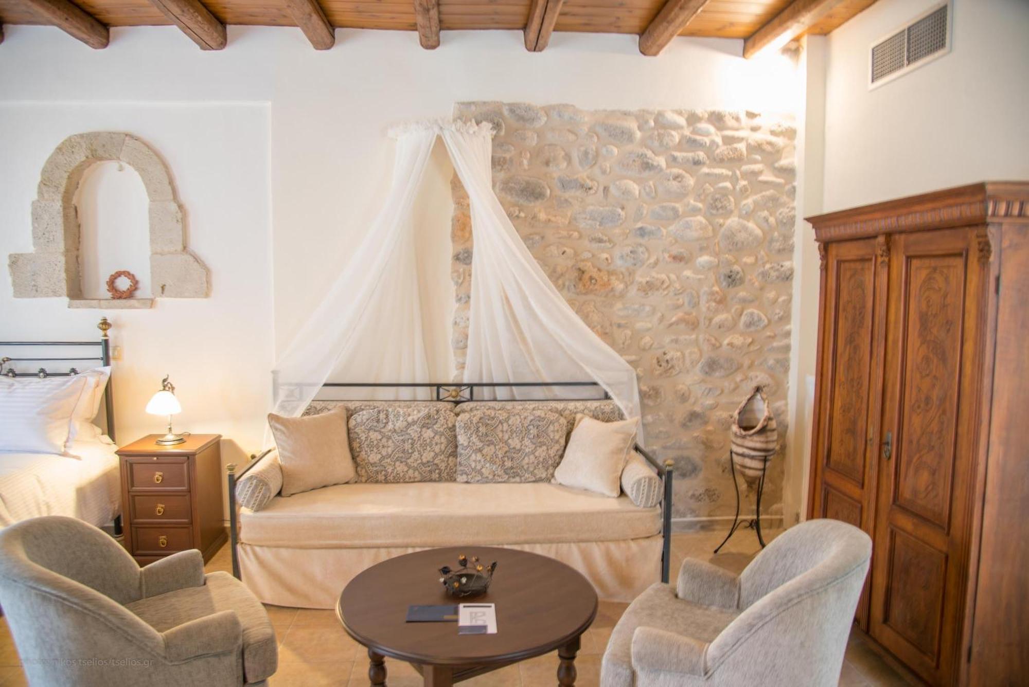 Hotel Brazzo Di Maina à Oitylo Extérieur photo